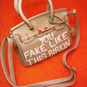 Meet your Posher, Yena